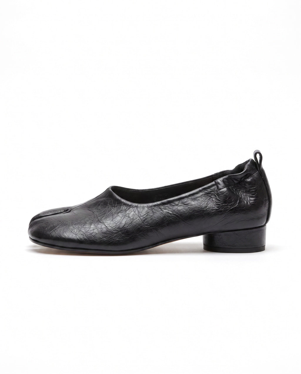 Sora Tabi Low-Heel Flat in Black