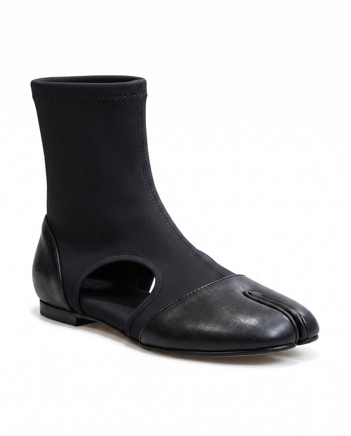 Mizuki Tabi Ankle Boot in Black