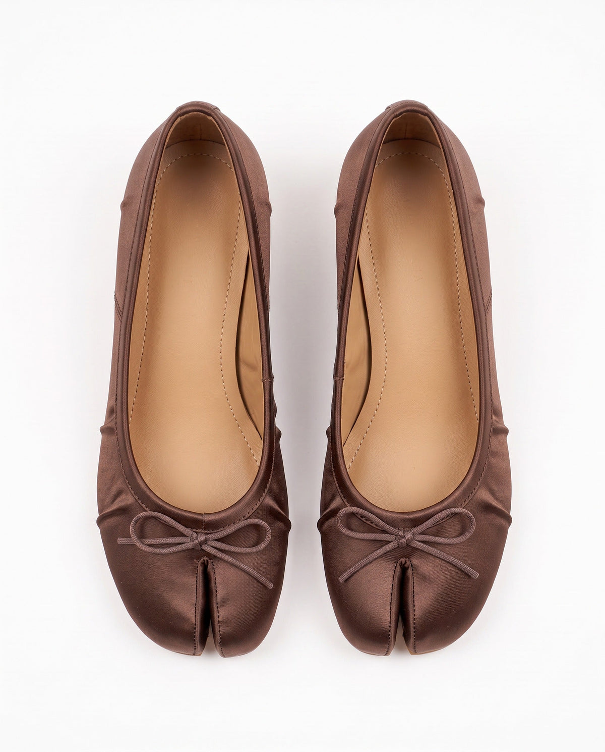 Mayu Tabi Ballet Pump in Camel