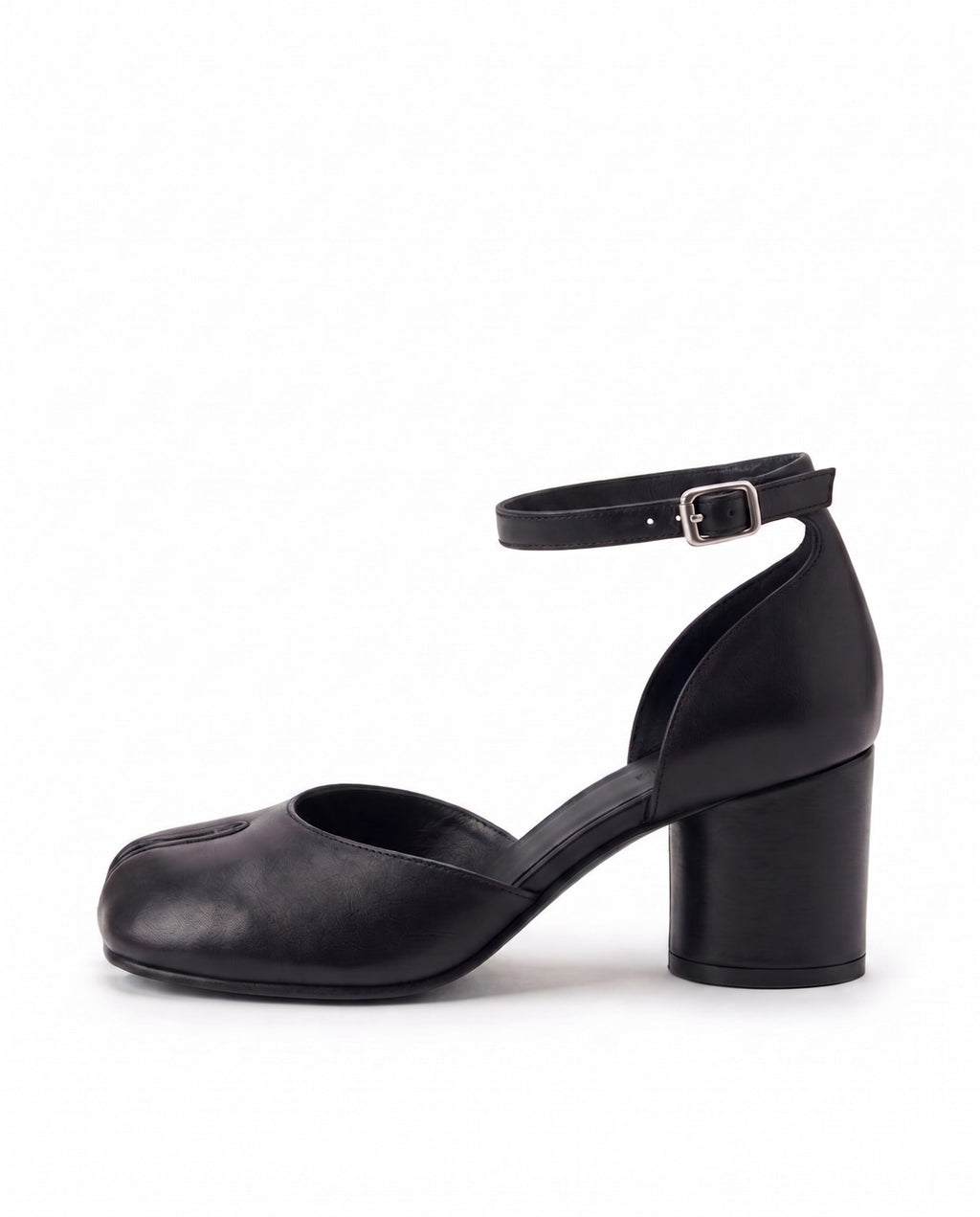 Sumire Tabi Mary Jane Pump in Black