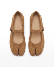 Sena Tabi Mary Jane in Camel