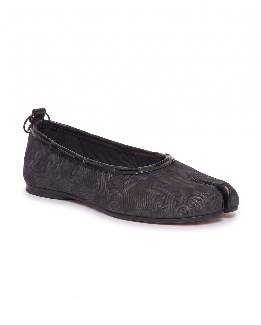 Suzu Tabi Ballet Flat in Black Polka Dot