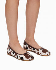 Tora Tabi Flat in Cow Print