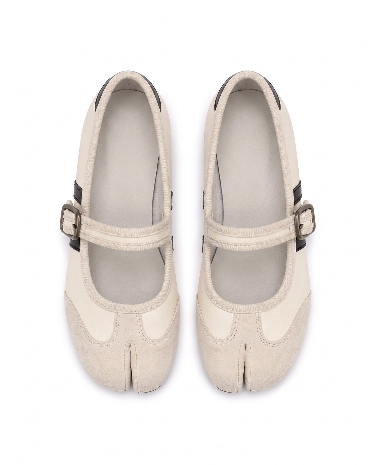 Akari Tabi Two-Tone Mary Jane in White