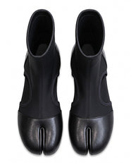 Mizuki Tabi Ankle Boot in Black