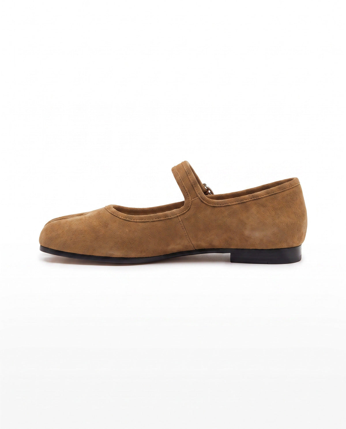 Sena Tabi Mary Jane in Camel
