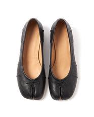 Mio Tabi Ballet Pump in Black
