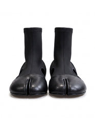 Mizuki Tabi Ankle Boot in Black