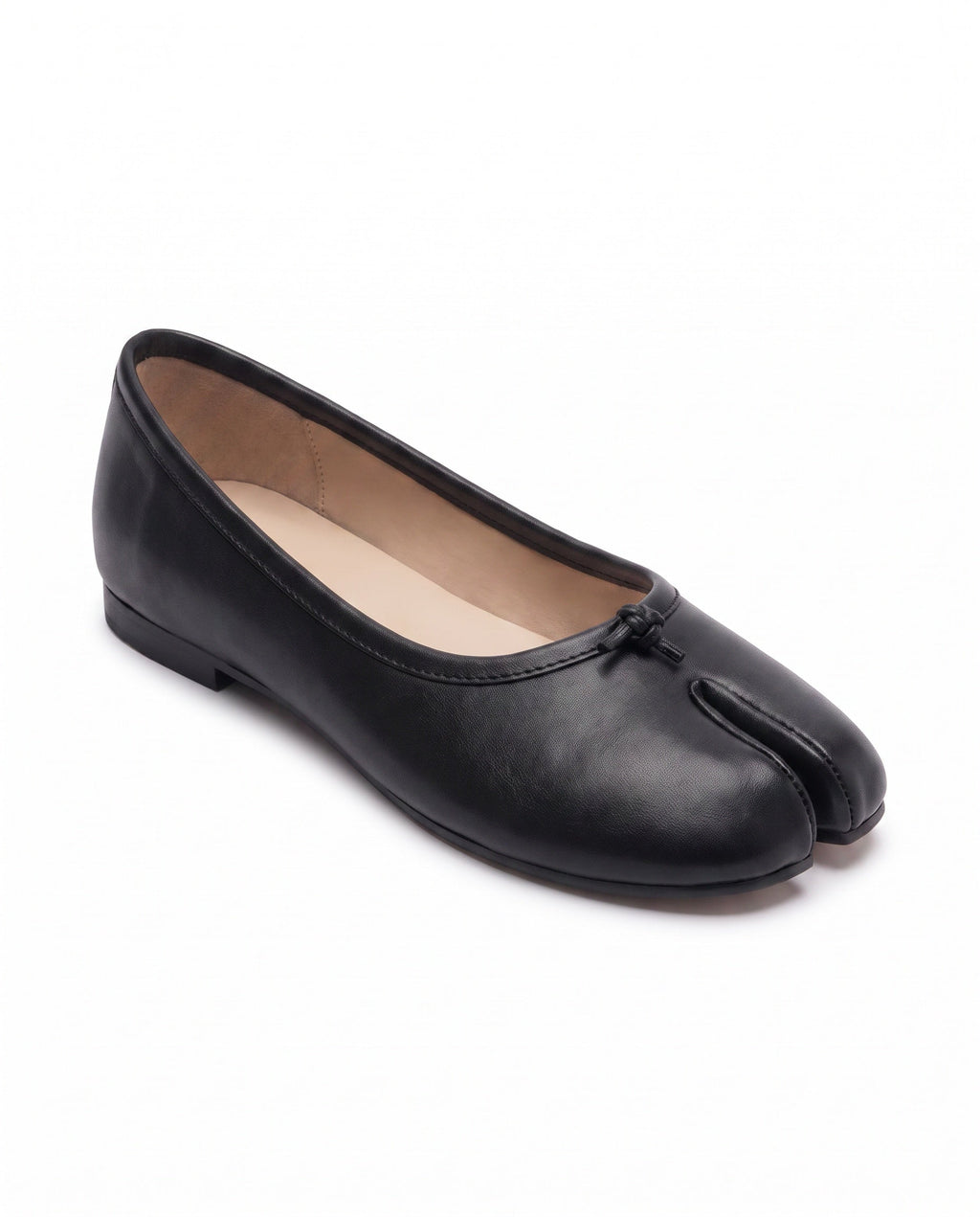 Hana Tabi Ballet Flat in Black