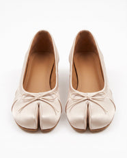 Mayu Tabi Ballet Pump in Ivory