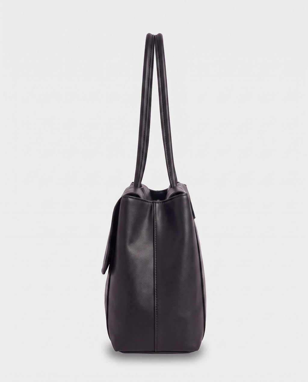 Riko Flap Shoulder Bag in Black
