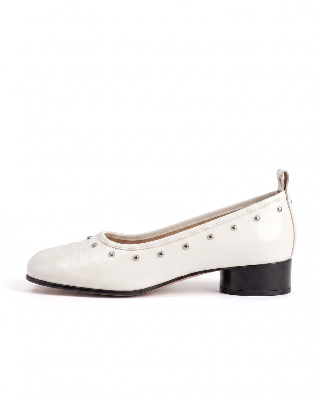 Tamaki Tabi Studded Ballerina in White