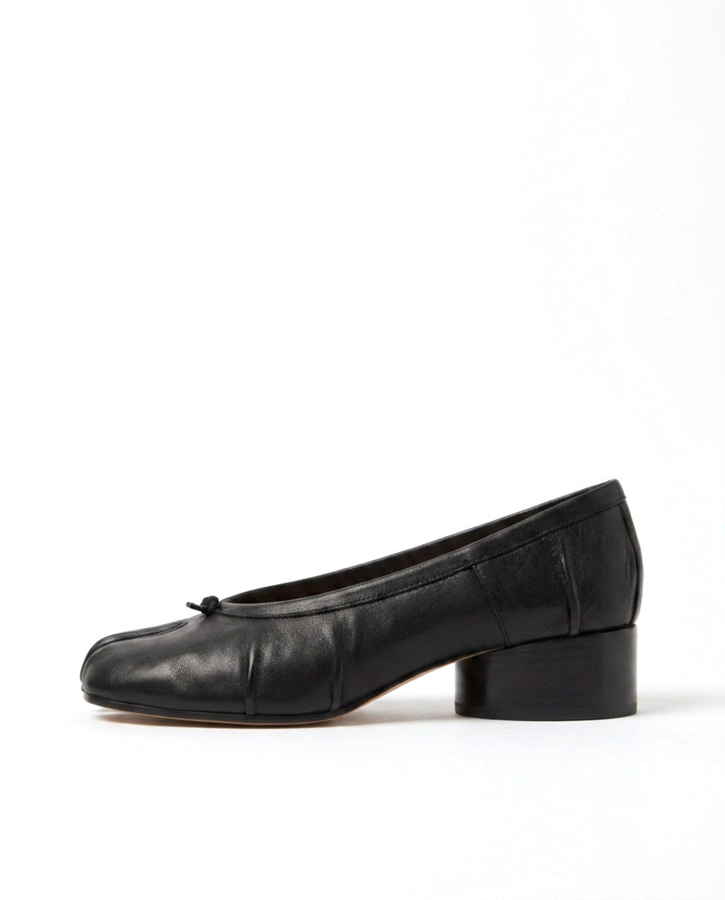 Mio Tabi Ballet Pump in Black