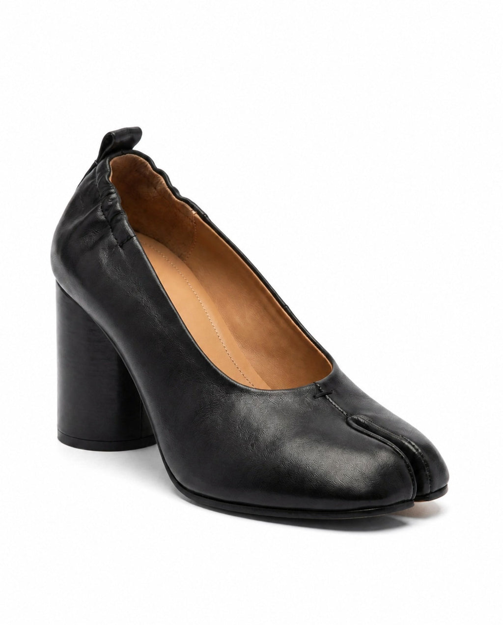 Asuka Tabi Block-Heel Pump in Black