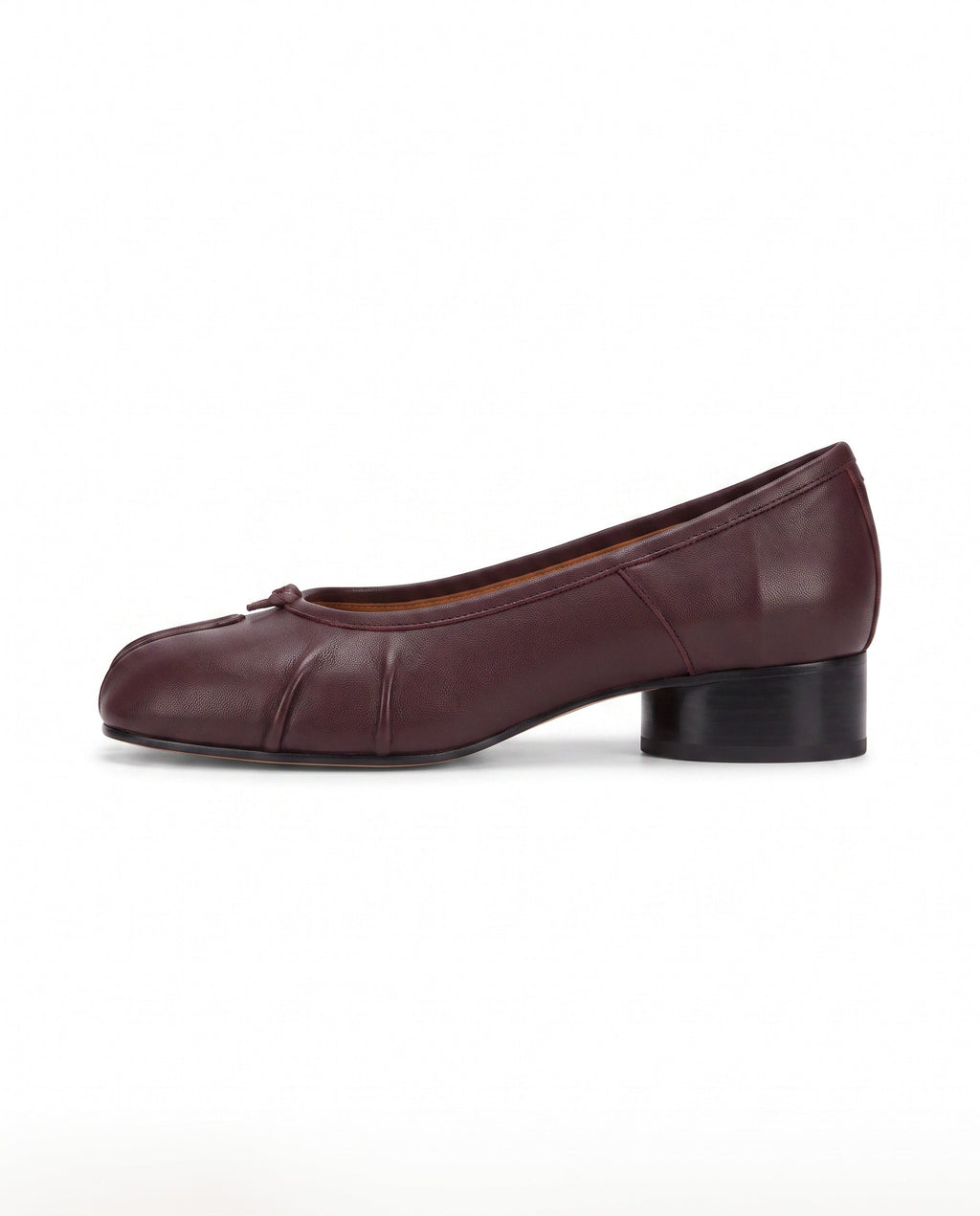 Mio Tabi Ballet Pump in Wine