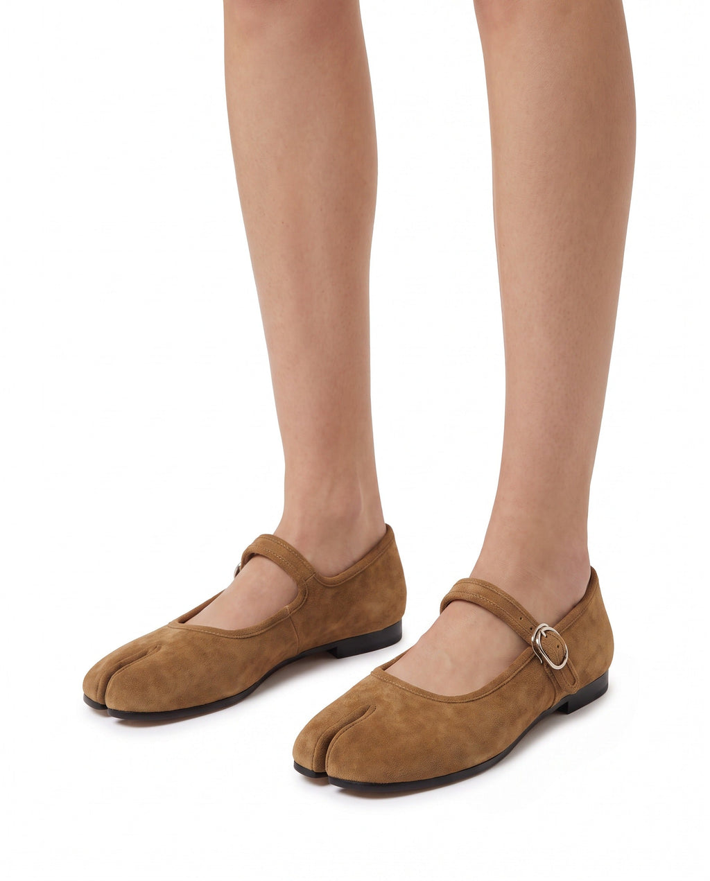 Sena Tabi Mary Jane in Camel