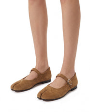 Sena Tabi Mary Jane in Camel