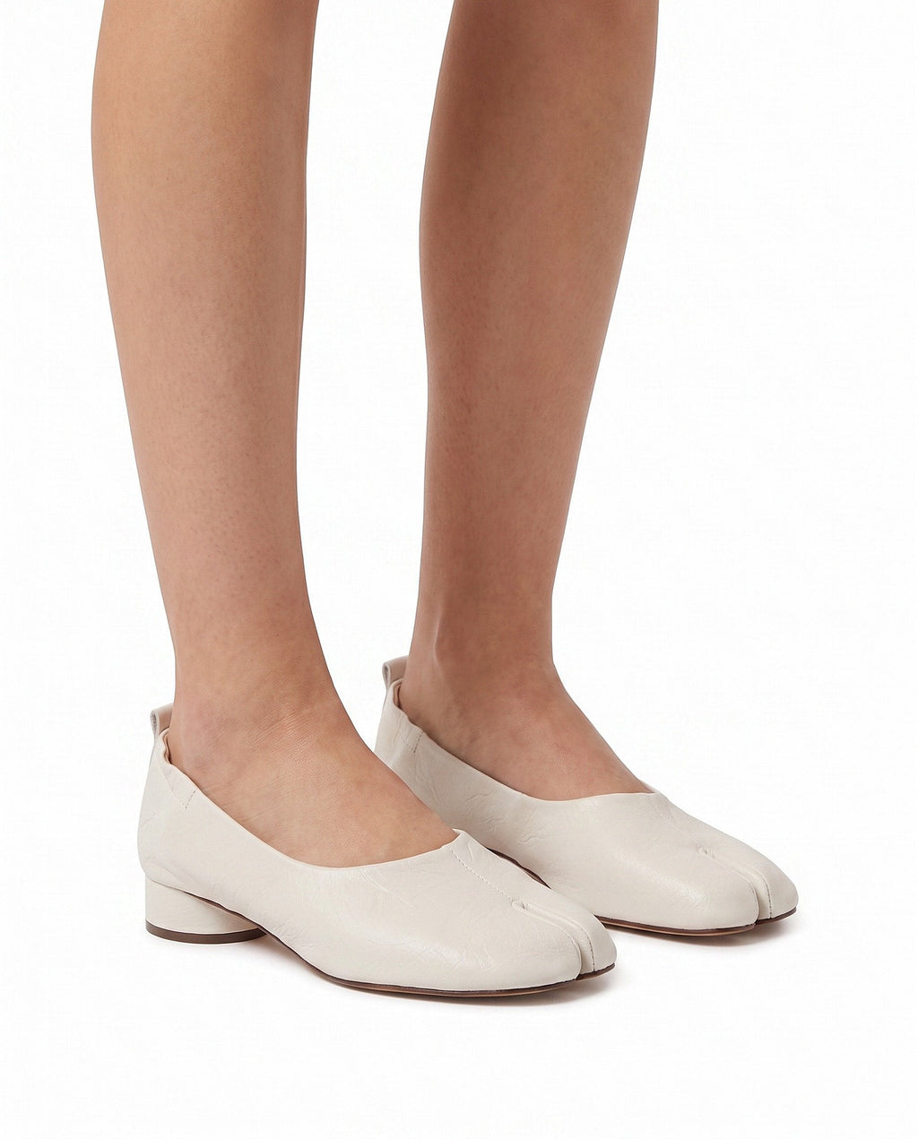 Sora Tabi Low-Heel Flat in White