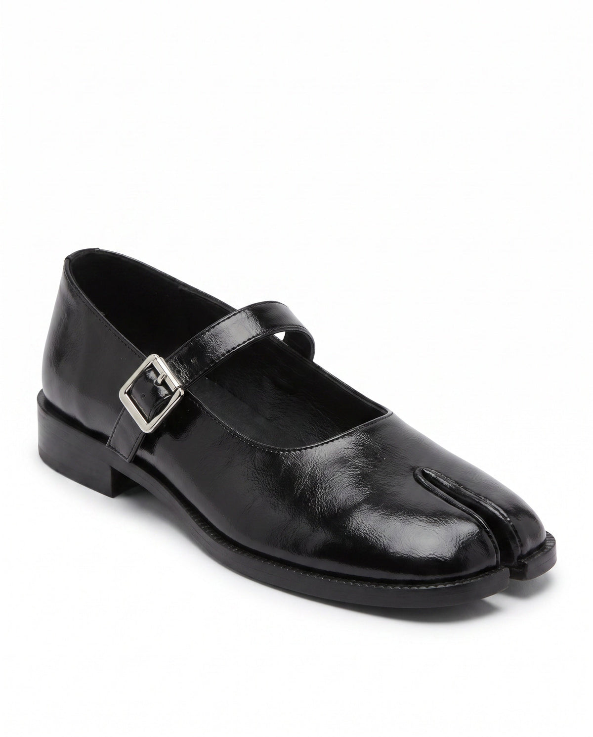 Kiku Tabi Buckle Mary Jane in Black
