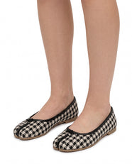 Ayame Tabi Ballet Flat in Houndstooth
