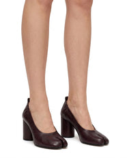 Asuka Tabi Block-Heel Pump in Brown