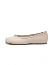 Hana Tabi Ballet Flat in White