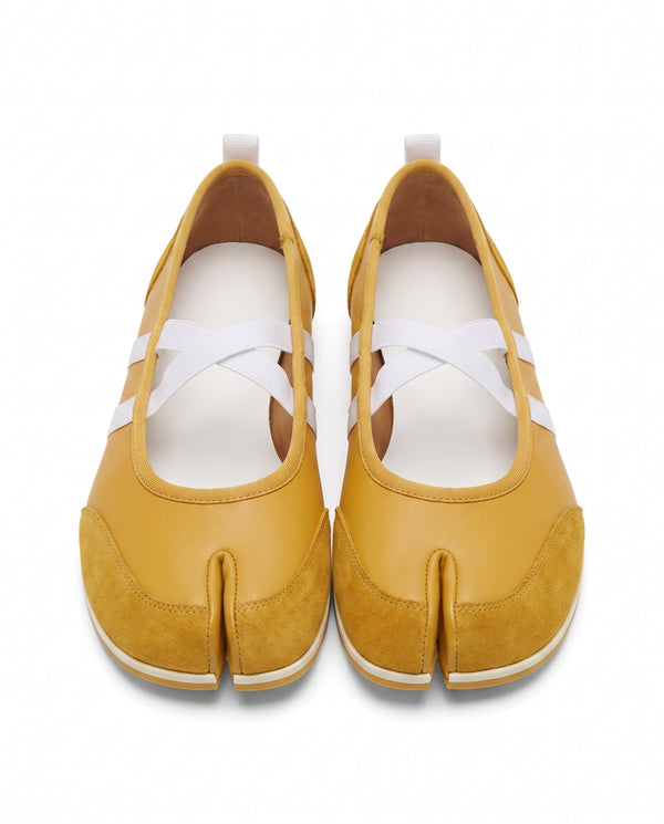 Sana Tabi Mary Jane in Mustard, frontpair