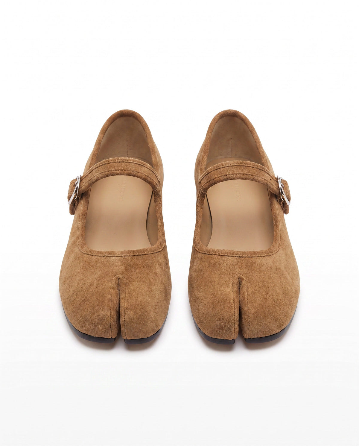 Sena Tabi Mary Jane in Camel