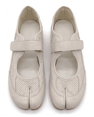 Ibuki Tabi Sneaker in White