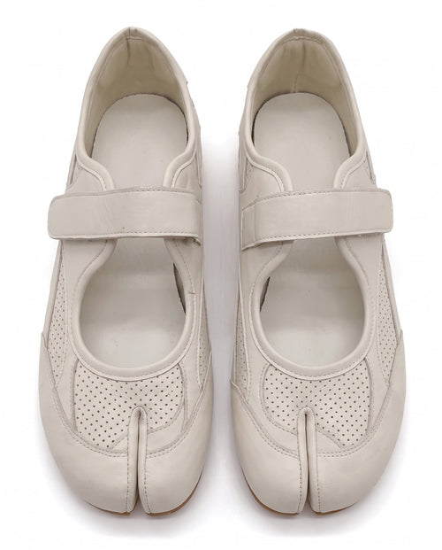 Ibuki Tabi Sneaker in White