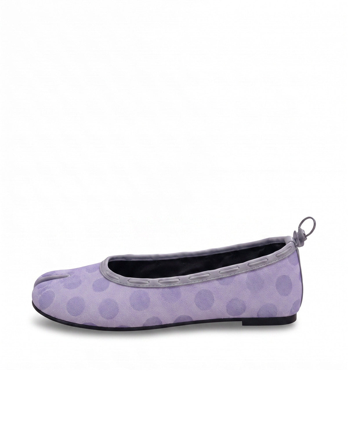 Suzu Tabi Ballet Flat in Slate Polka Dot