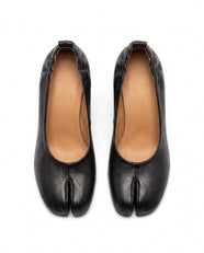 Asuka Tabi Block-Heel Pump in Black