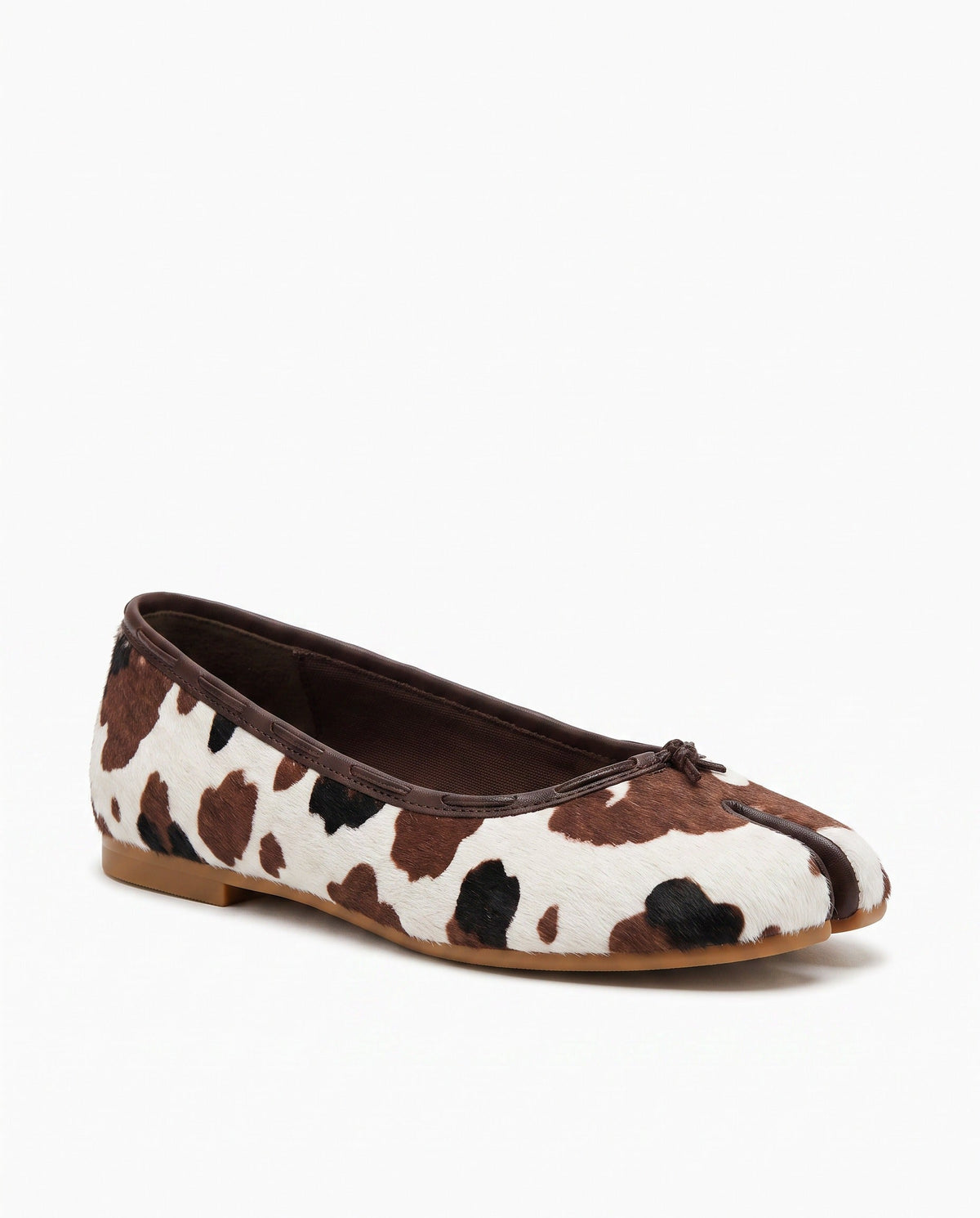 Tora Tabi Flat in Cow Print