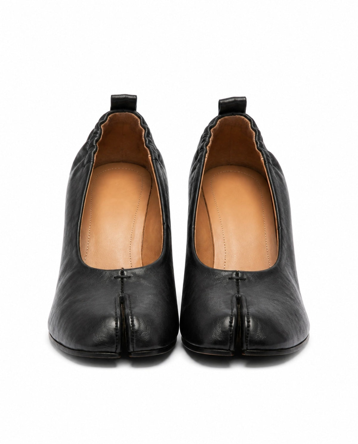 Asuka Tabi Block-Heel Pump in Black