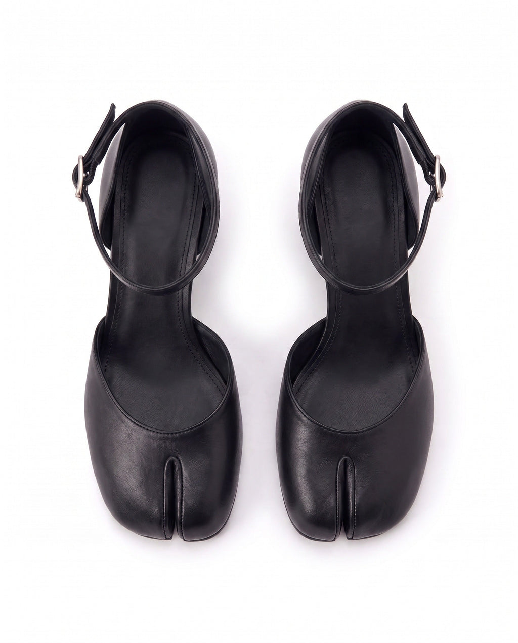 Sumire Tabi Mary Jane Pump in Black