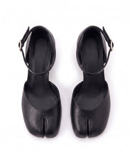 Sumire Tabi Mary Jane Pump in Black
