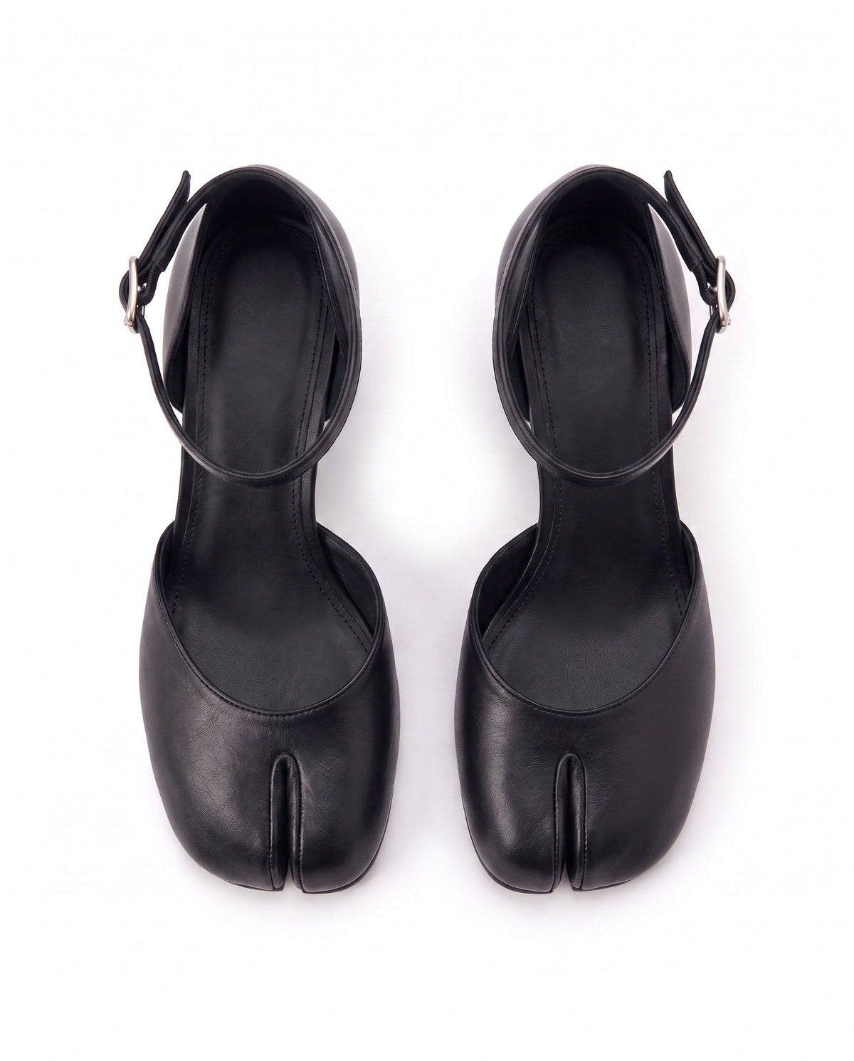 Sumire Tabi Mary Jane Pump in Black