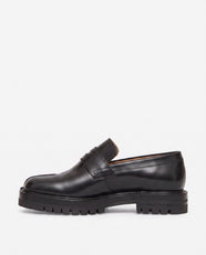 Kurumi Tabi Loafer in Black