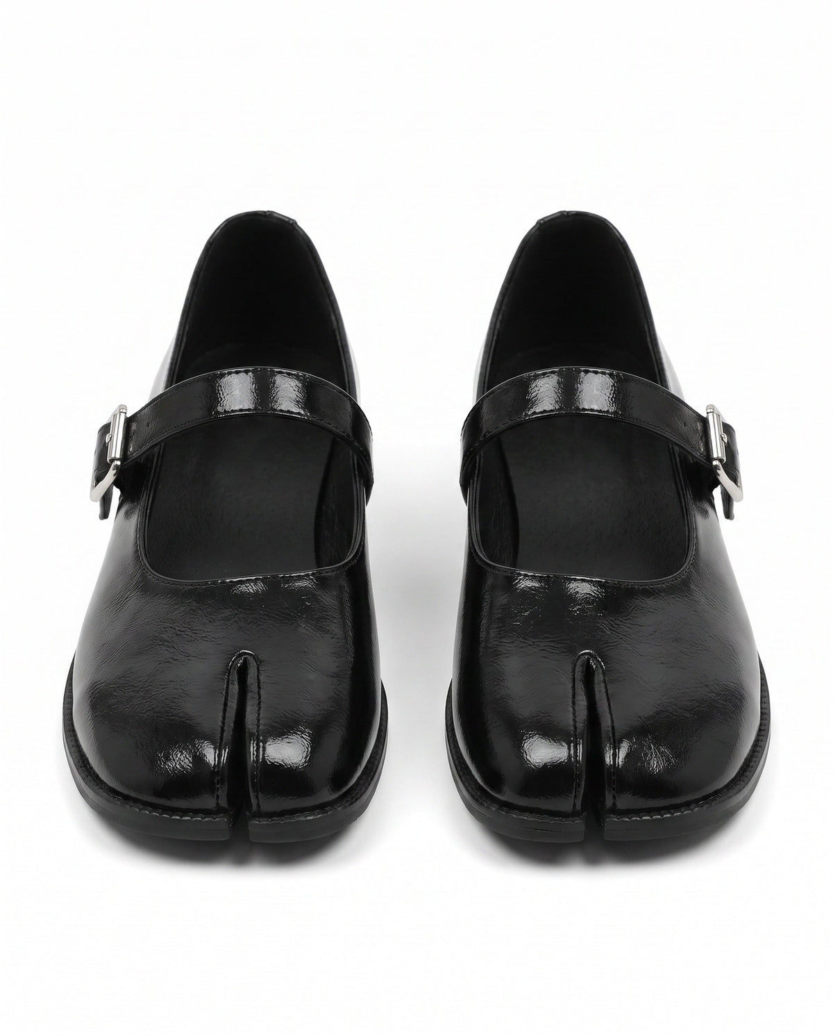 Kiku Tabi Buckle Mary Jane in Black