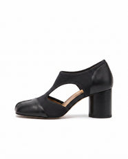 Shizuku Tabi Cut-Out Pump in Black