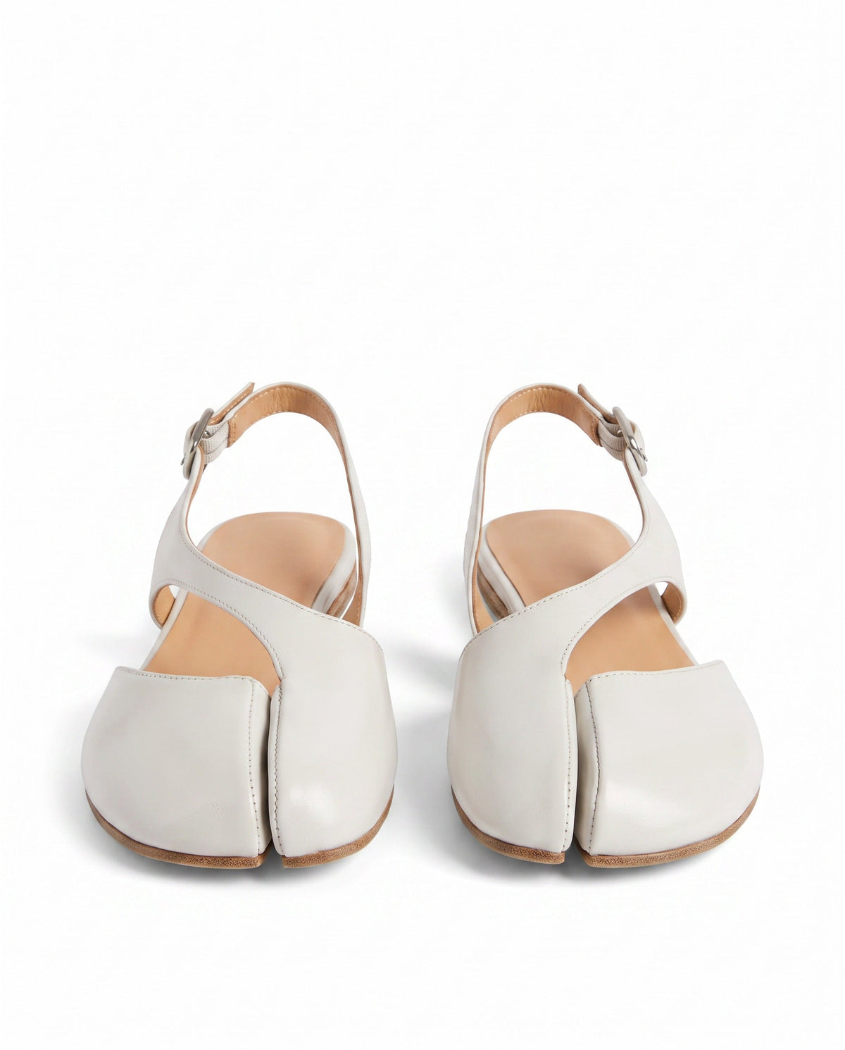 Hotaru Tabi Slingback in White