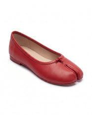 Hana Tabi Ballet Flat in Red