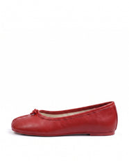 Hana Tabi Ballet Flat in Red