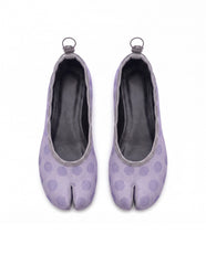 Suzu Tabi Ballet Flat in Slate Polka Dot