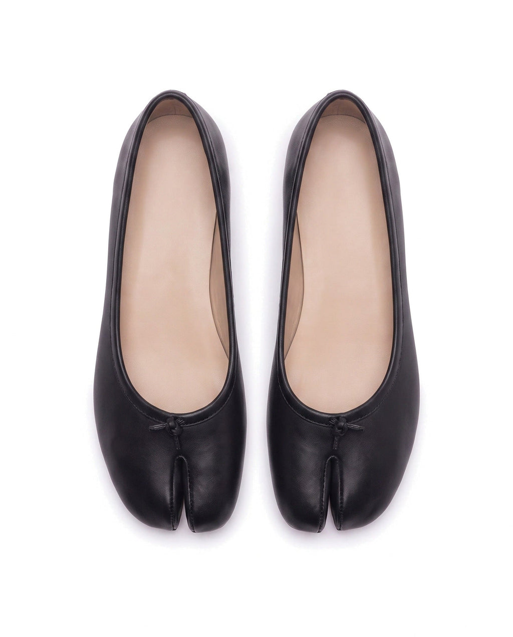 Hana Tabi Ballet Flat in Black