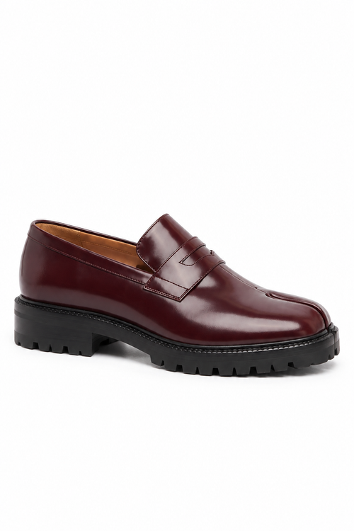 Kurumi Tabi Loafer in Burgundy — side view