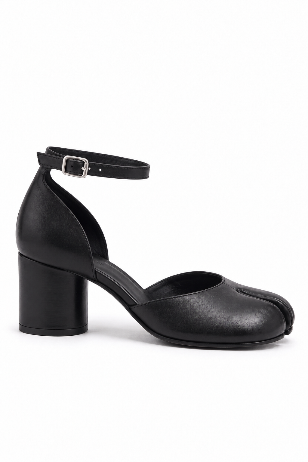Sumire Tabi Mary Jane Pump in Black — side view