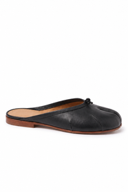 Yuna Tabi Backless Mule in Black — side view